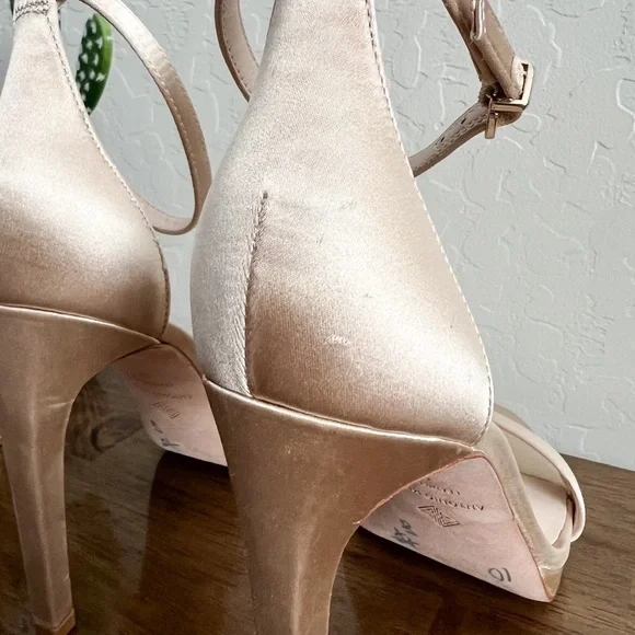 Antonio Melani Champagne Color Heels - Picture 6 of 7